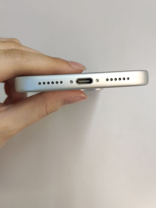 Apple iPhone 17 Pro Max — photo 6 of 8