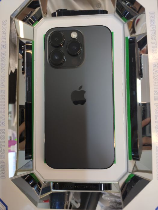 Apple iPhone 14 Pro — photo 2 of 10