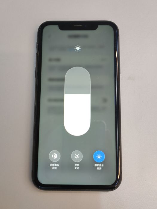 Apple iPhone 11 — photo 9 of 10