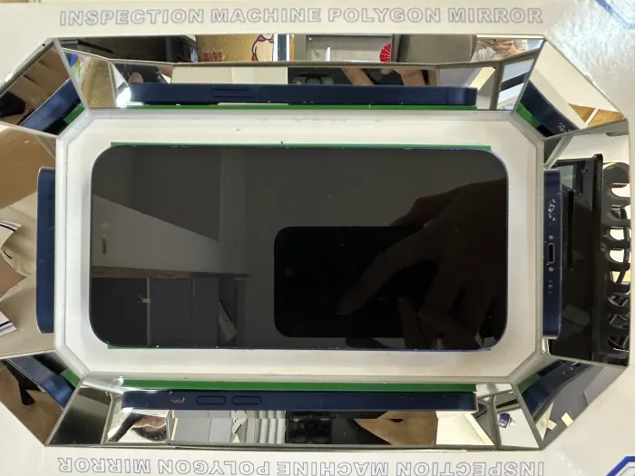 Apple iPhone 12 — photo 9 of 9