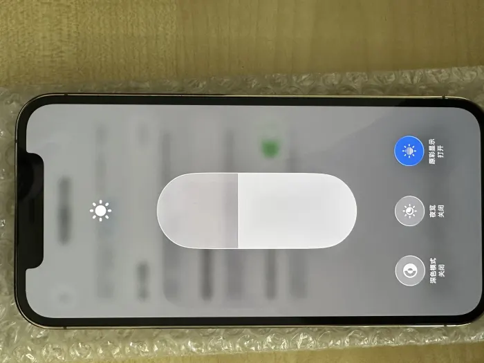 Apple iPhone 12 Pro — photo 6 of 10