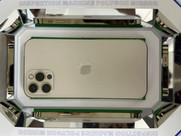 Apple iPhone 12 Pro — photo 9 of 10