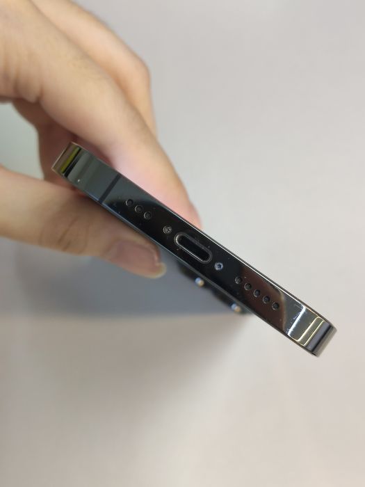 Apple Apple iPhone 13 Pro — photo 5 of 8