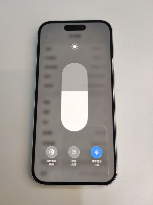Apple iPhone 15 — photo 9 of 10