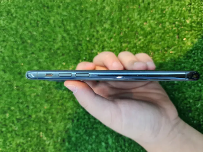Apple iPhone 11 Pro — photo 7 of 7