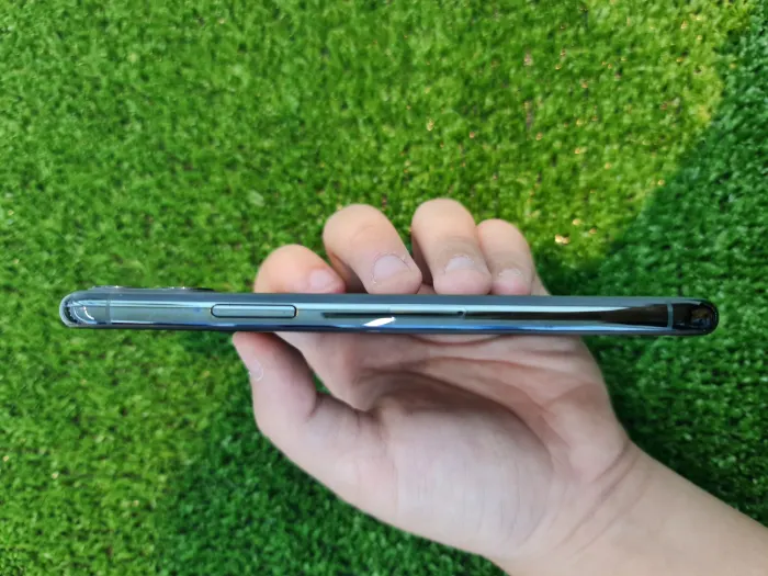 Apple iPhone 11 Pro — photo 5 of 7