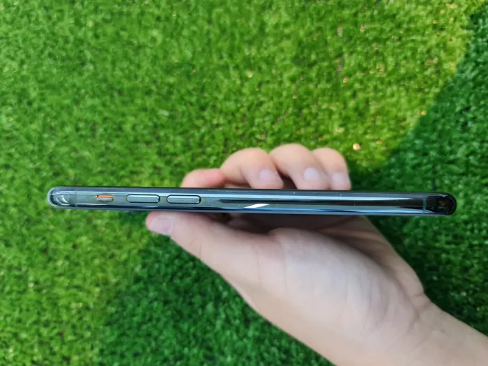 Apple iPhone 11 Pro — photo 7 of 7
