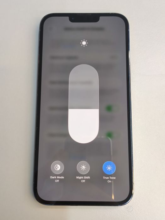 Apple iPhone 13 Pro Max — photo 9 of 10