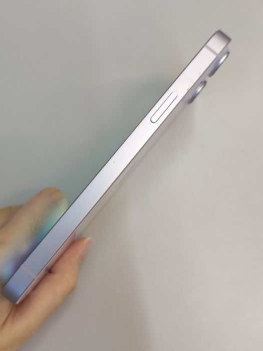 Apple iPhone 14 Plus — photo 4 of 8