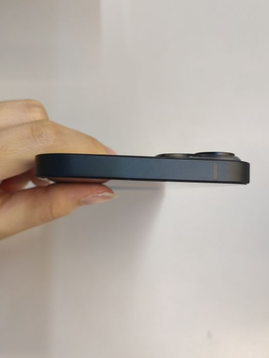 Apple iPhone 14 Plus — photo 6 of 10