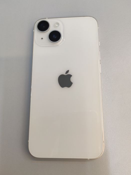 Apple iPhone 14 — photo 2 of 11