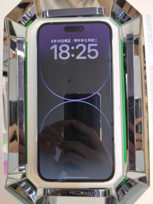 Apple iPhone 14 Pro Max — photo 3 of 10