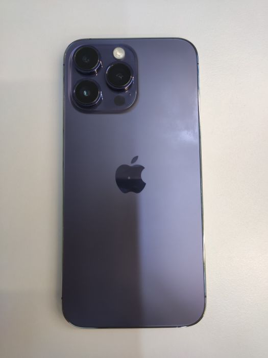 Apple iPhone 14 Pro Max — photo 4 of 10