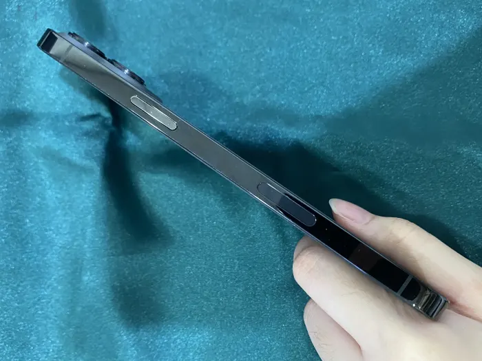 Apple iPhone 13 Pro Max — photo 7 of 10