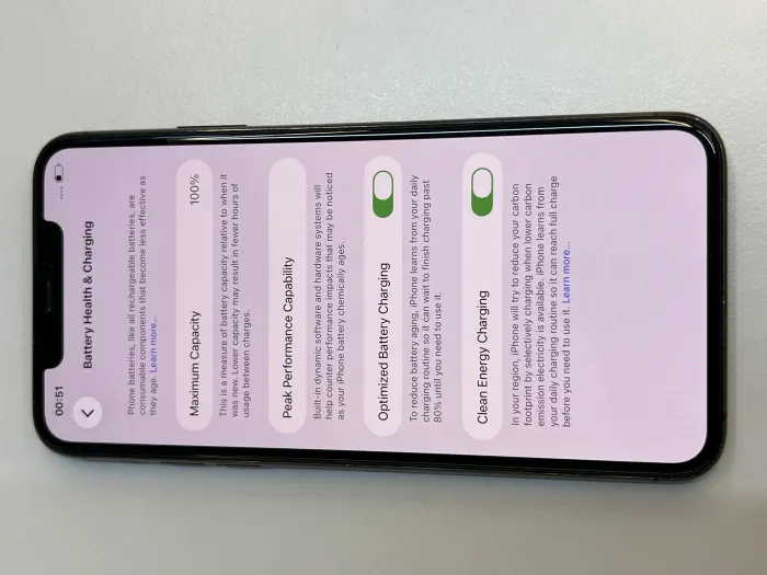 Apple iPhone 11 Pro Max — photo 4 of 11