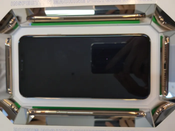 Apple iPhone 11 Pro Max — photo 10 of 10