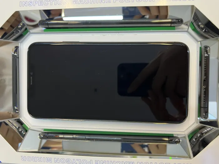 Apple iPhone 11 Pro Max — photo 11 of 11