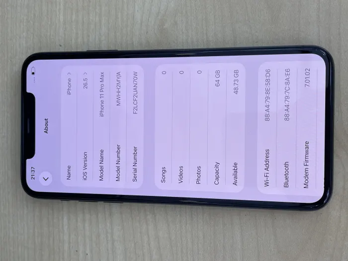Apple iPhone 11 Pro Max — photo 3 of 10
