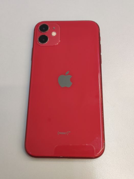 Apple iPhone 11 — photo 2 of 8