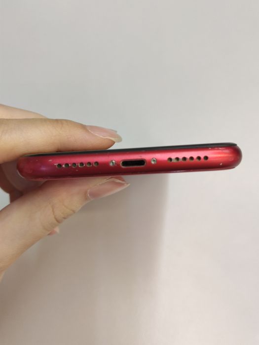 Apple iPhone 11 — photo 5 of 8