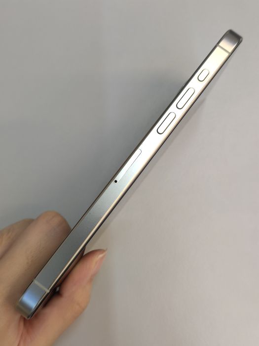 Apple iPhone 15 Pro Max — photo 3 of 10