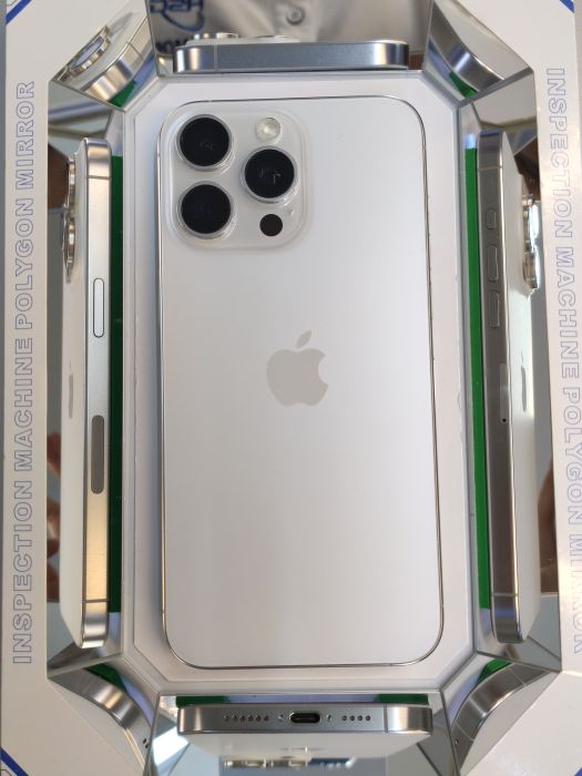 Apple iPhone 15 Pro Max — photo 10 of 10