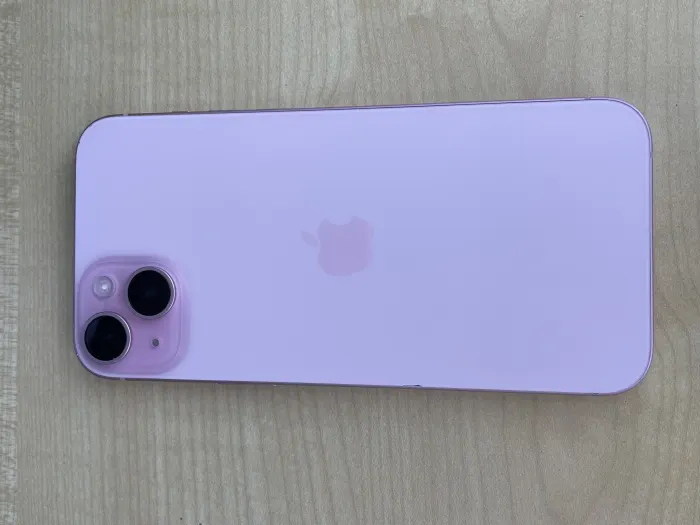 Apple iPhone 15 Plus — photo 8 of 10