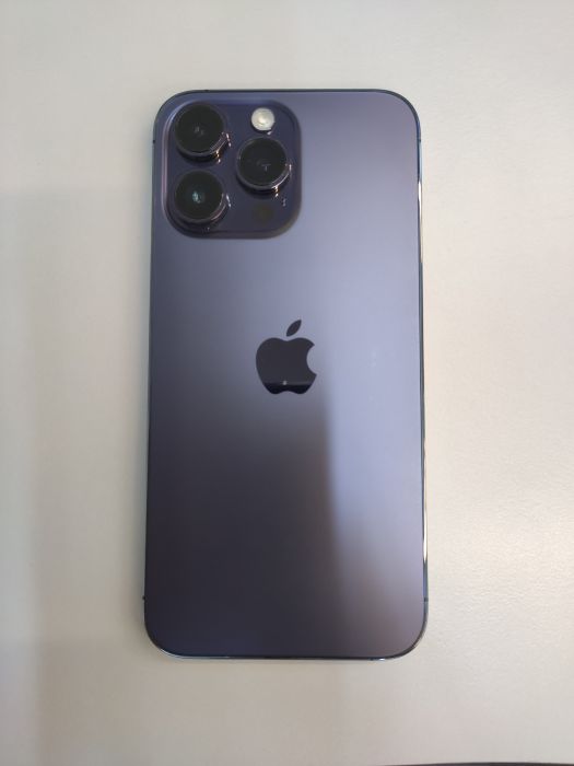 Apple iPhone 14 Pro Max — photo 2 of 8