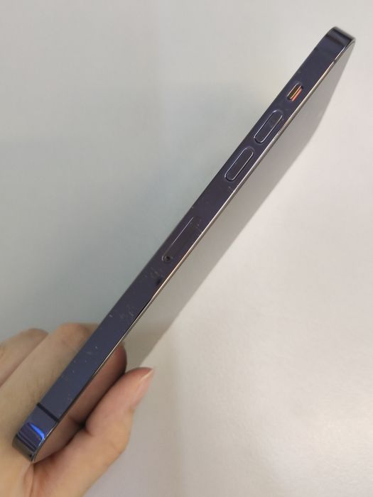 Apple iPhone 14 Pro Max — photo 3 of 8