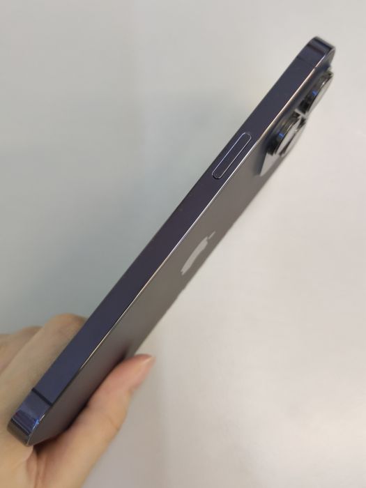 Apple iPhone 14 Pro Max — photo 4 of 8
