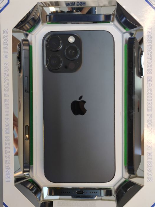 Apple iPhone 16 Pro Max — photo 10 of 10