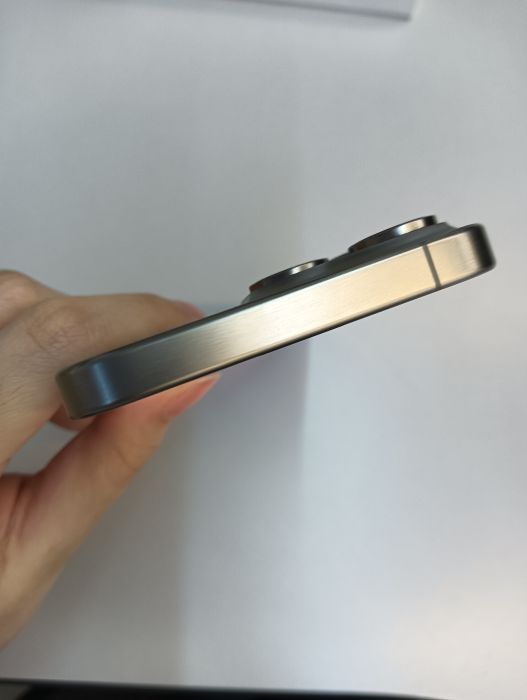 Apple iPhone 15 Pro Max — photo 5 of 9