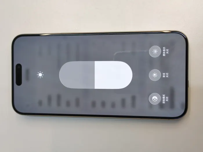 Apple iPhone 15 Pro Max — photo 3 of 10