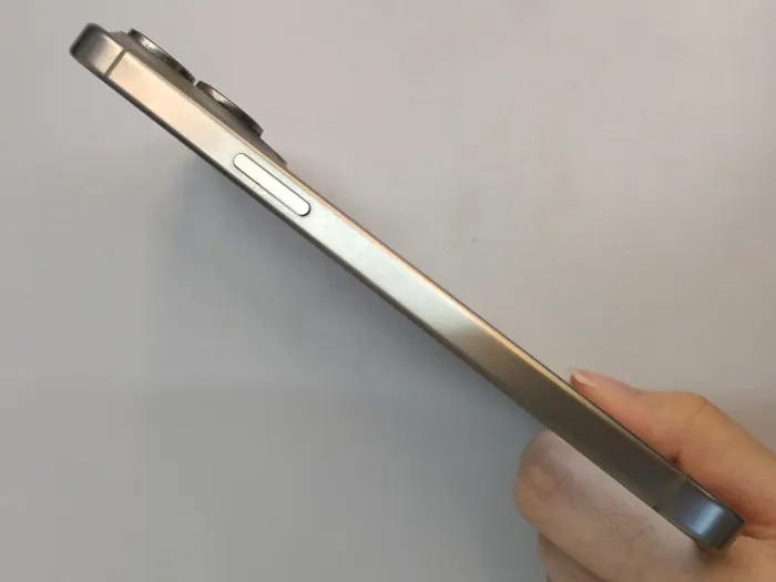Apple iPhone 15 Pro Max — photo 6 of 10