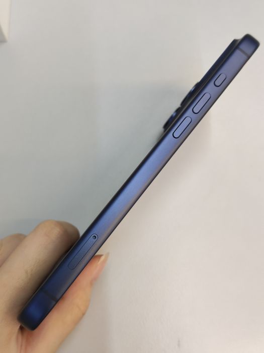 Apple iPhone 17 Pro Max — photo 5 of 10