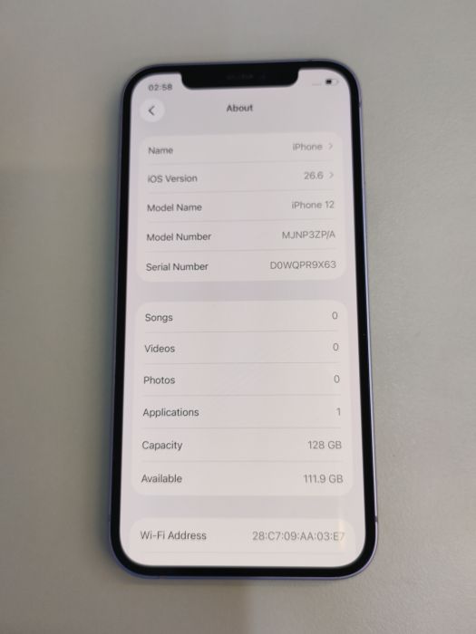 Apple iPhone 12 — photo 10 of 10