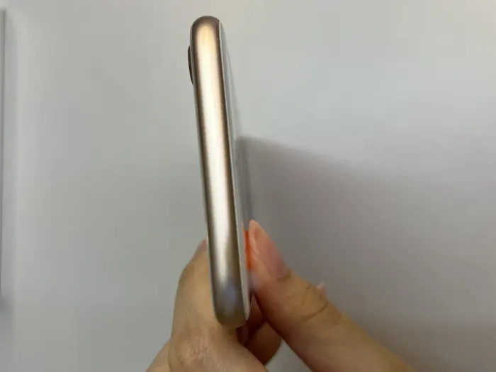 Apple iPhone 8 — photo 6 of 10