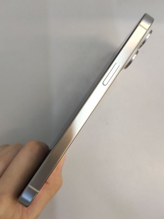 Apple iPhone 15 Pro Max — photo 6 of 10