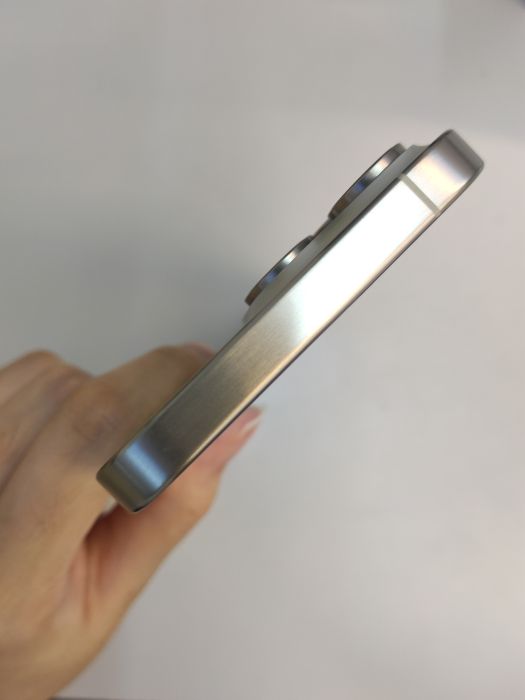 Apple iPhone 15 Pro Max — photo 8 of 10