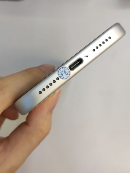 Apple iPhone 17 Pro Max — photo 5 of 11