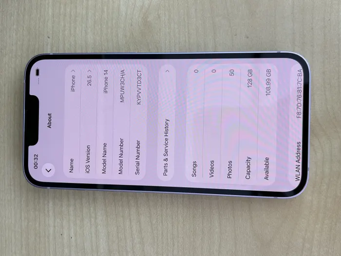 Apple iPhone 14 — photo 6 of 11