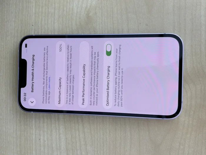 Apple iPhone 14 — photo 8 of 11