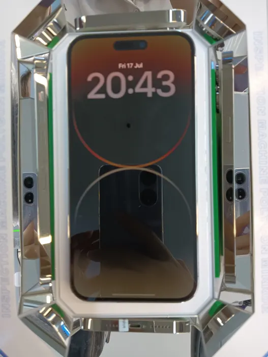 Apple iPhone 14 Pro Max — photo 3 of 10