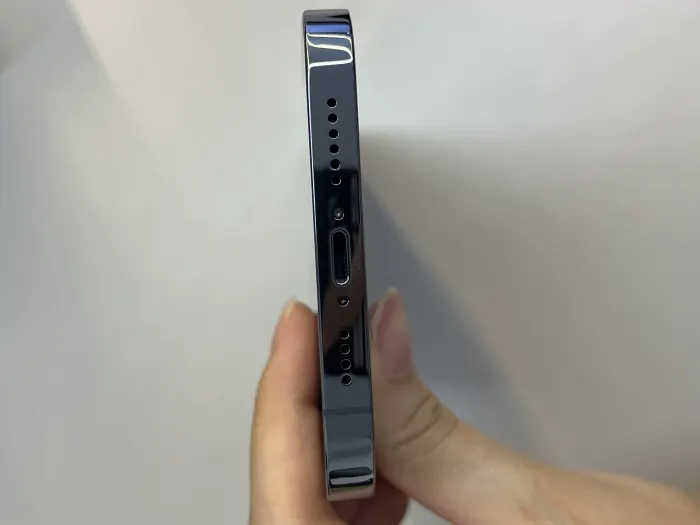 Apple iPhone 13 Pro Max — photo 6 of 10