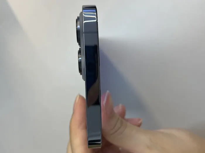 Apple iPhone 13 Pro Max — photo 7 of 10