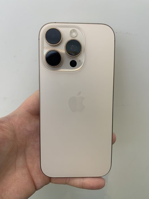 Apple iPhone 16 Pro