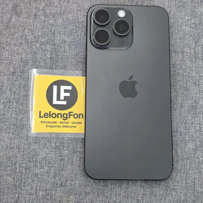 Apple iPhone 15 Pro Max — photo 1 of 9