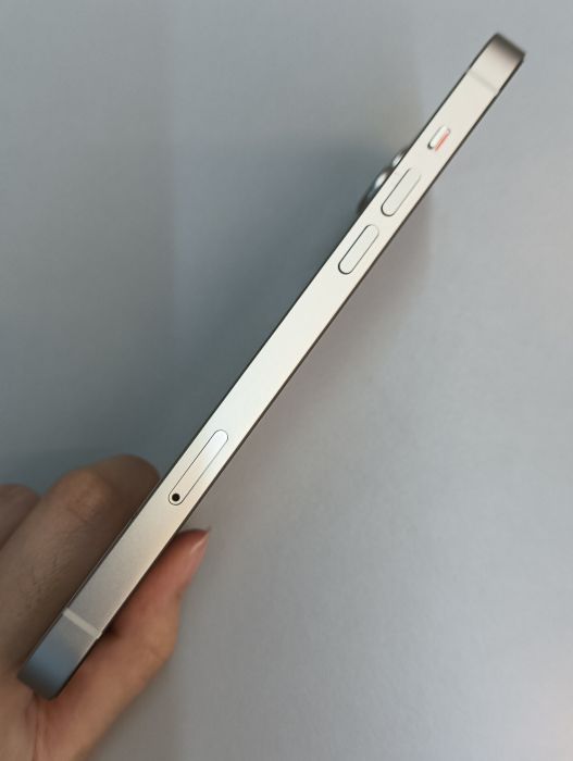 Apple iPhone 14 Plus — photo 4 of 10