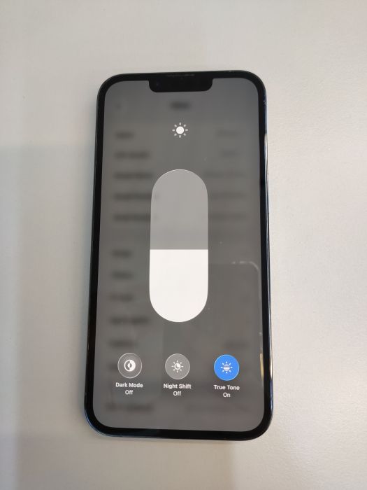 Apple iPhone 13 Pro — photo 6 of 8