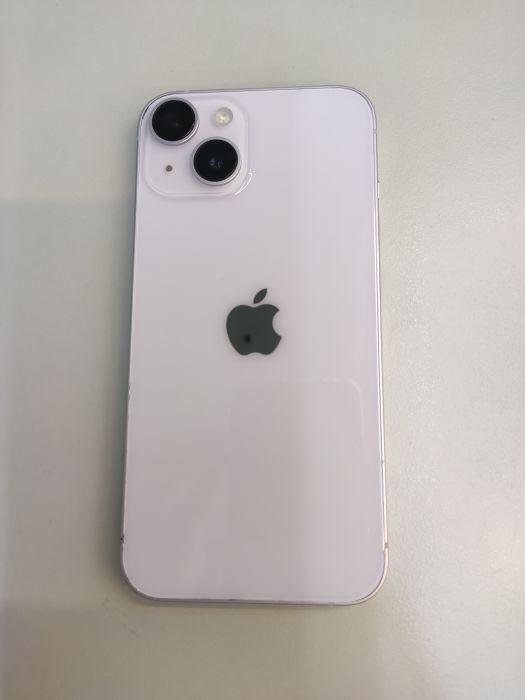 Apple iPhone 14 — photo 2 of 8